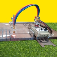 Máy cắt kim loại